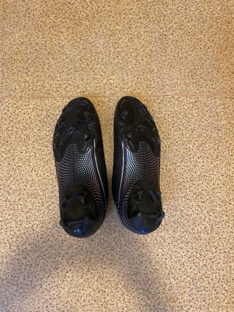 Nike Vapor 13 academy