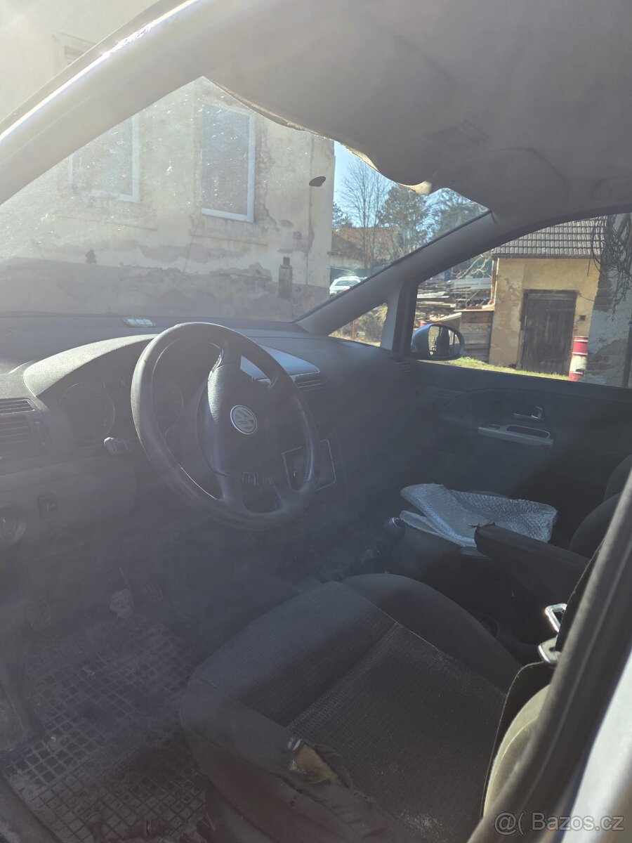 Volkswagen Sharan 2.0 TDI - Nahradní díly