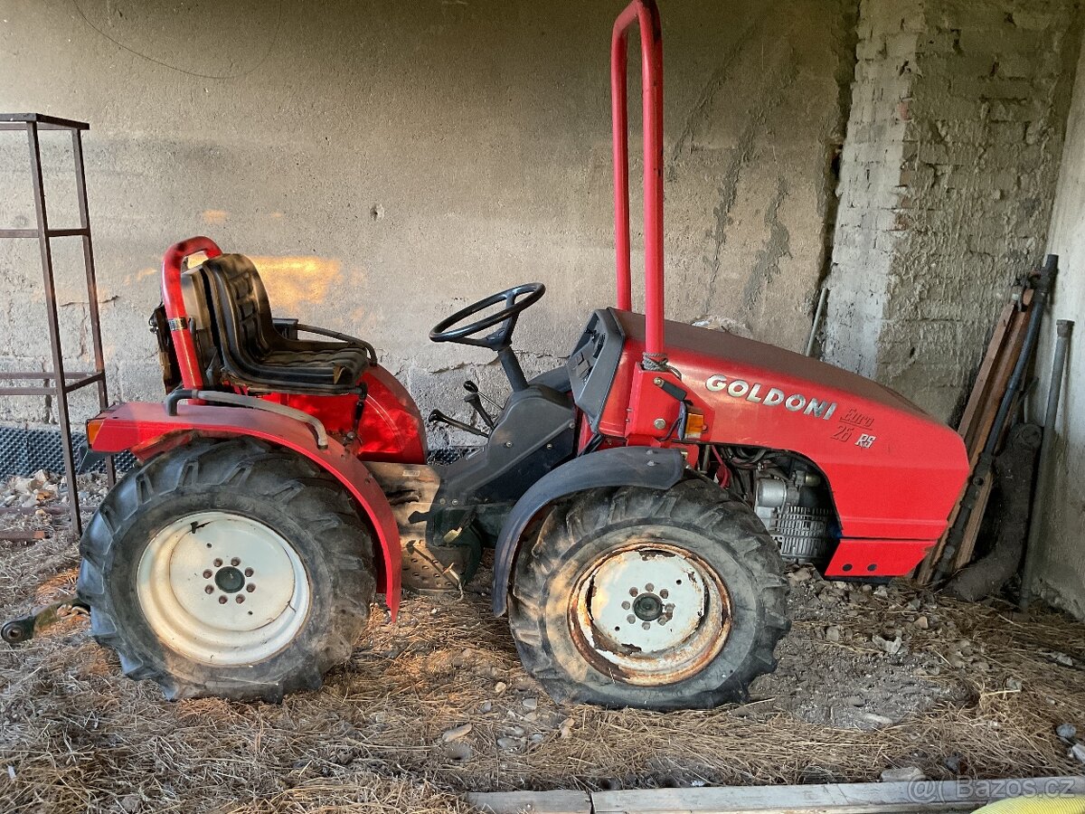 Traktor Goldoni