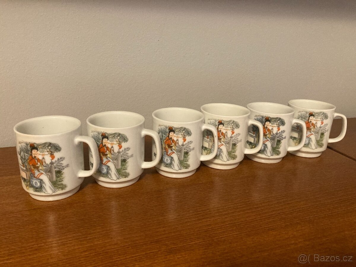 set hrnků čínský porcelán