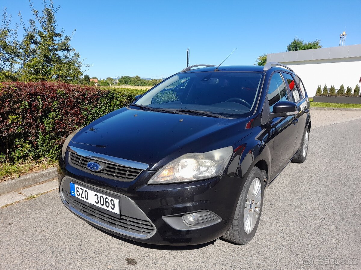Ford focus kombi II 1,6 benzín