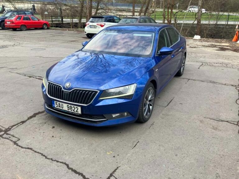 ŠKODA SUPERB DSG L&K 2.0TDi 140kw.r.2016 nový v čr.DPH