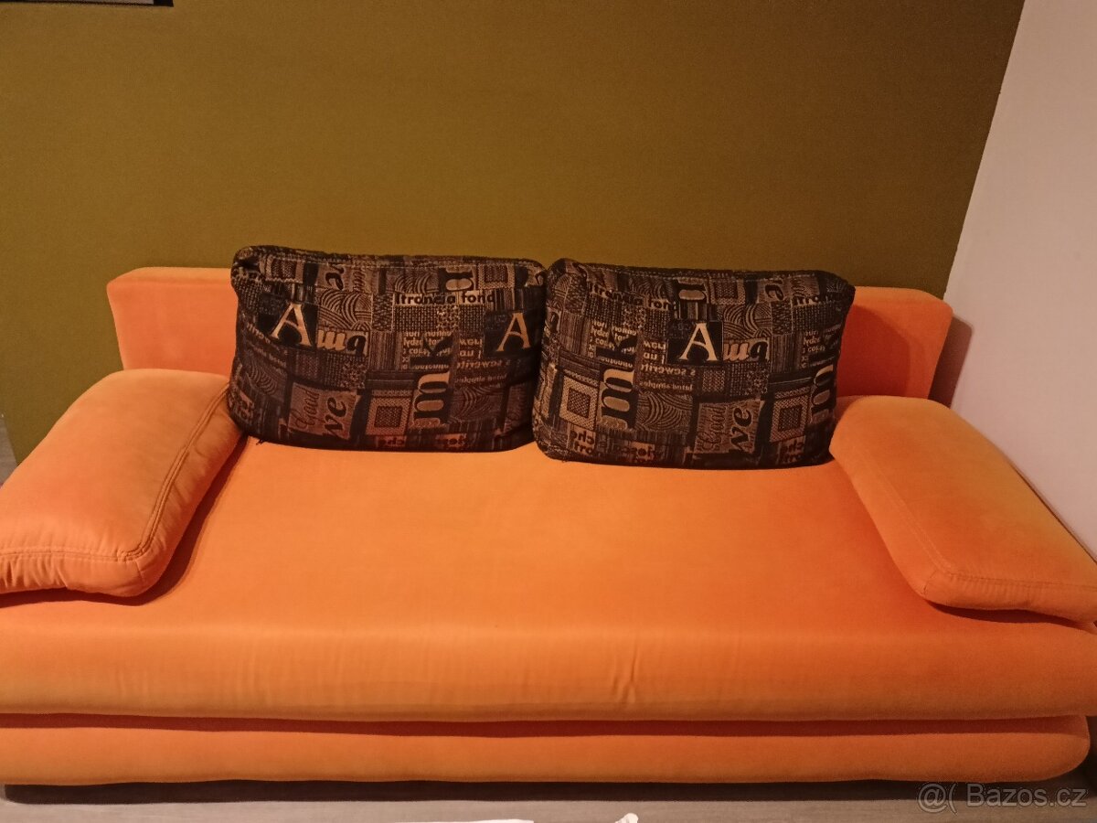Sedací souprava rozkládací s úložným prostorem