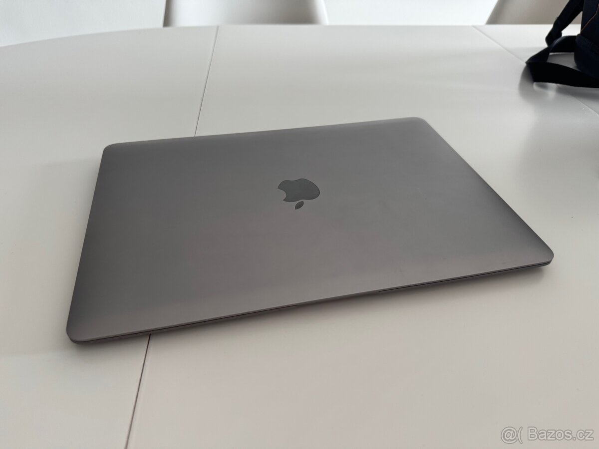MacBook Air 13" Apple M1 8GB 256GB Space Gray CZ