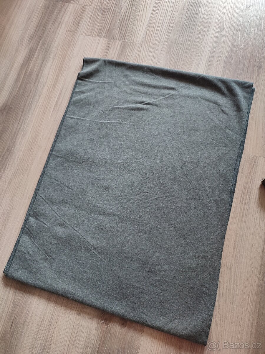 Šátek na nošení dětí