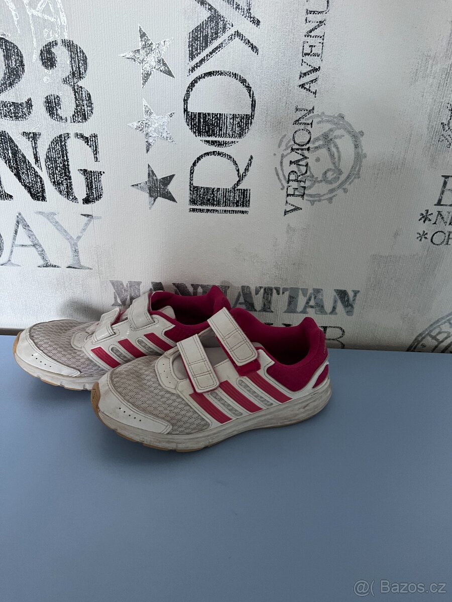 Dětské boty Adidas, vel. 32