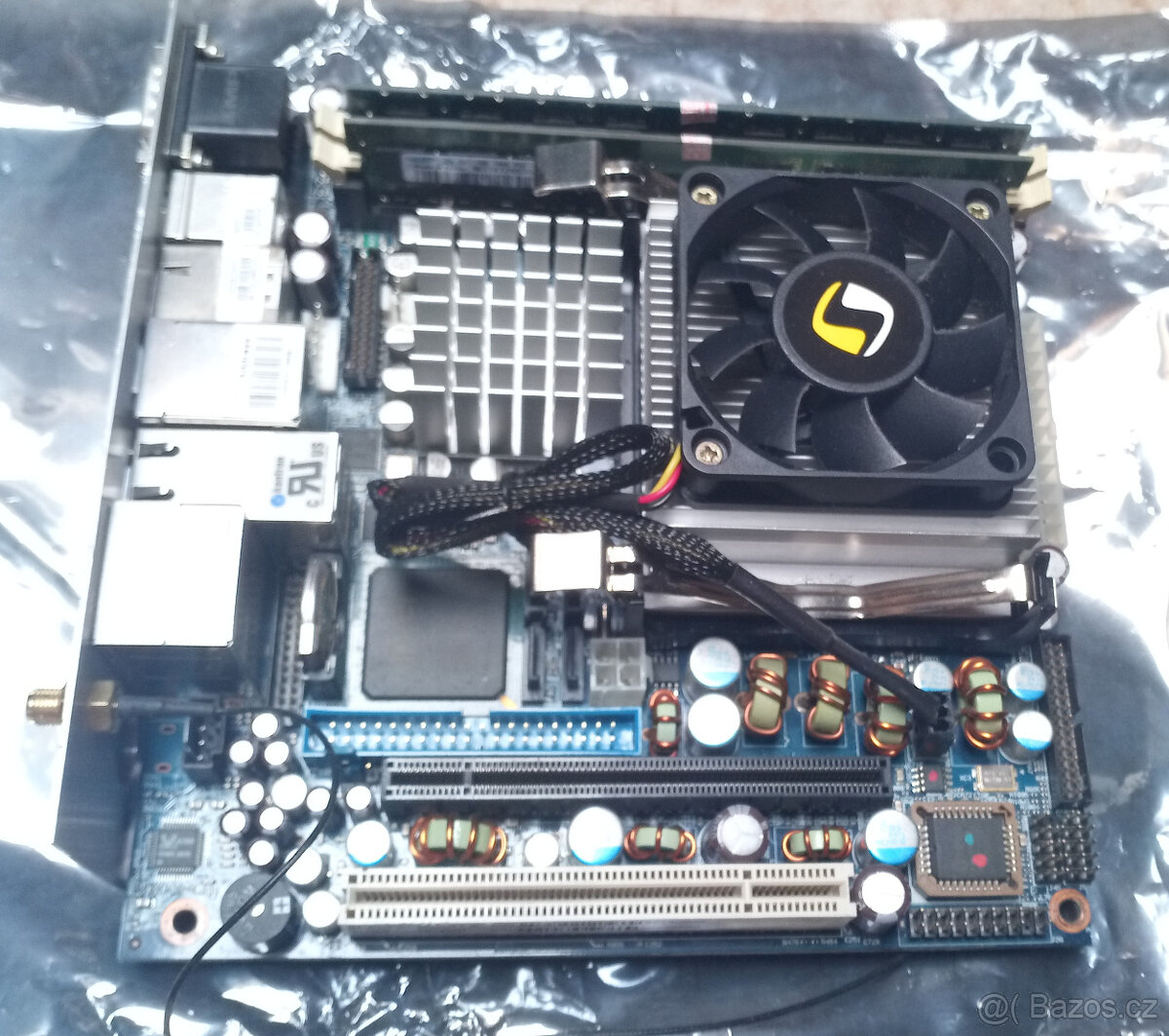 Kontron 986LCD-M/mITX + komponenty