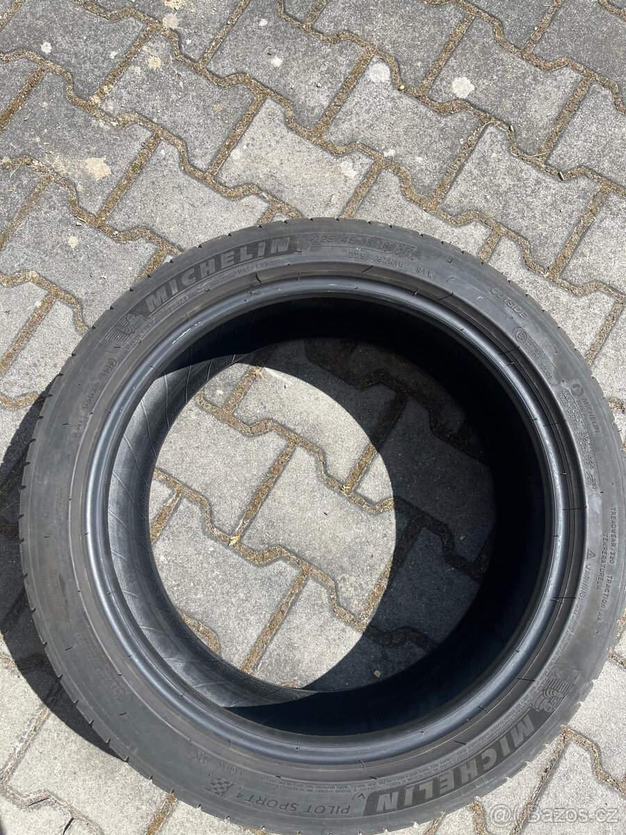 Michelin pilot sport 4