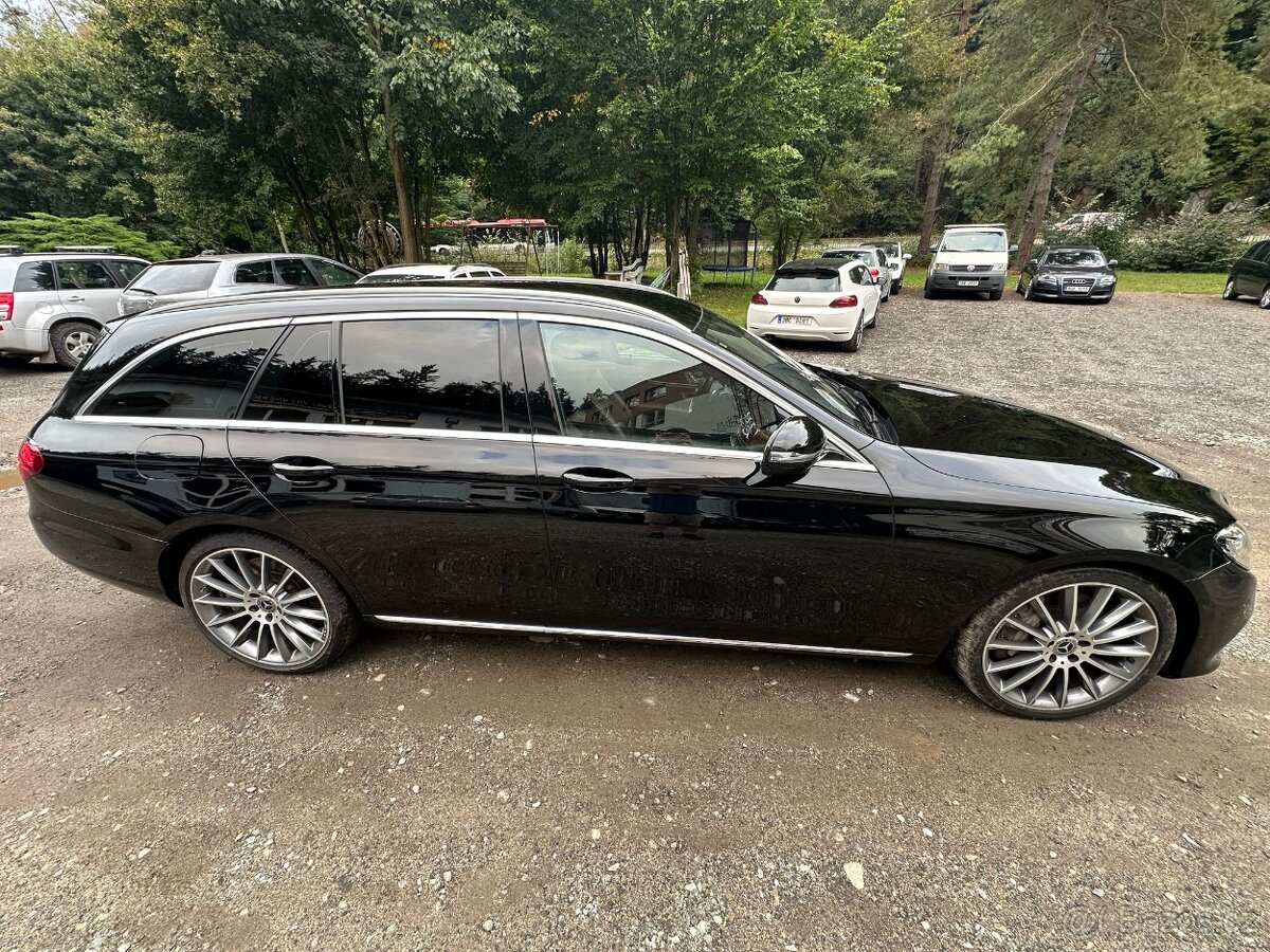 Mercedes Benz e400