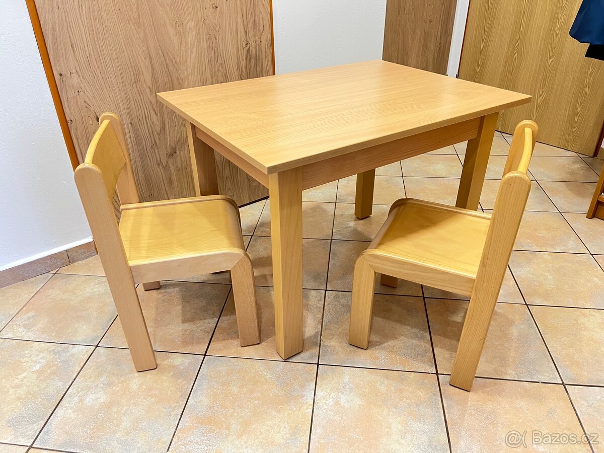Dětský stůl 80x60 cm a židle z bukového masivu