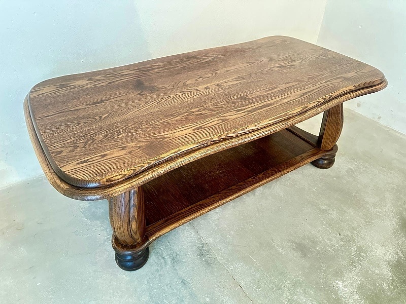 907 Konferenční stůl stolek rustikální frézovaný masiv