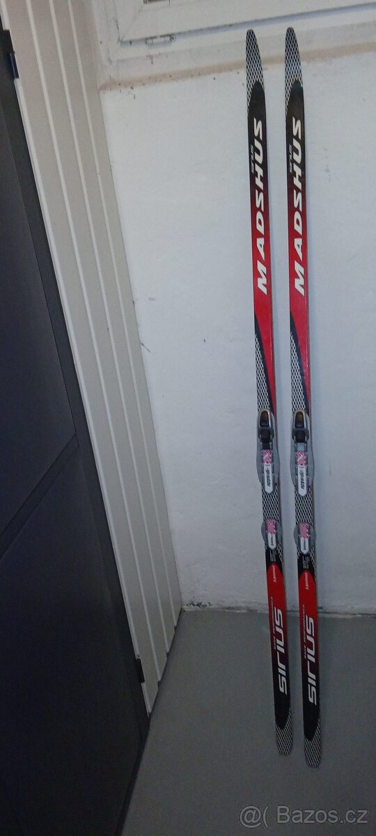 běžky madshus na klasiku, 186 cm, vázání rotefella.