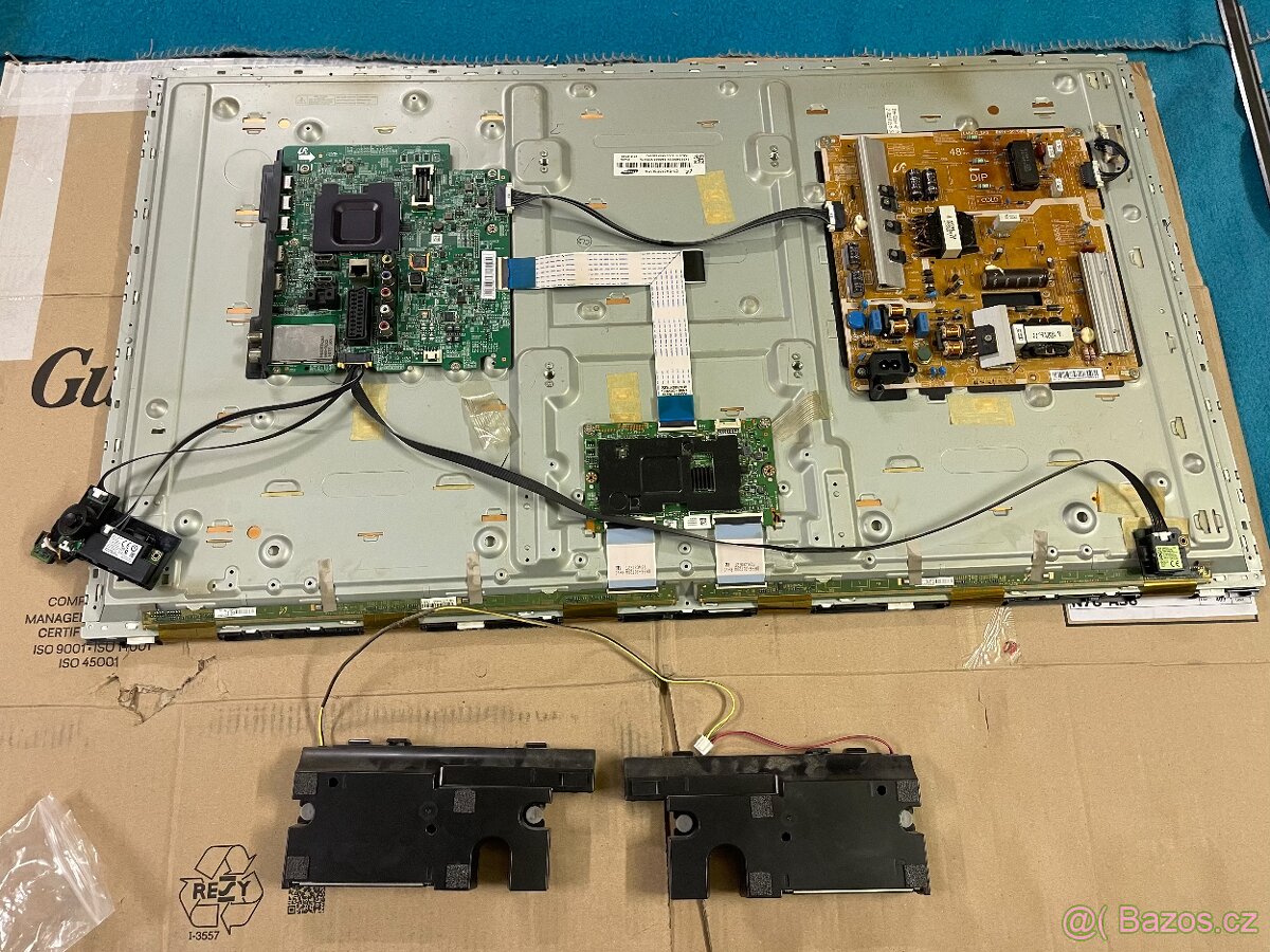 Samsung UE40h6270SS, celá elektronika