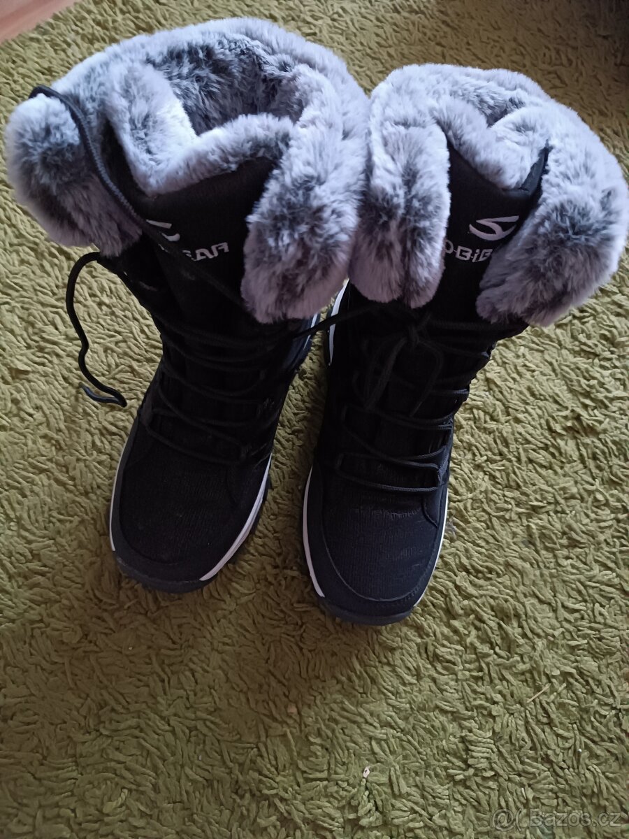 Nové dívčí zimní boty vel 37