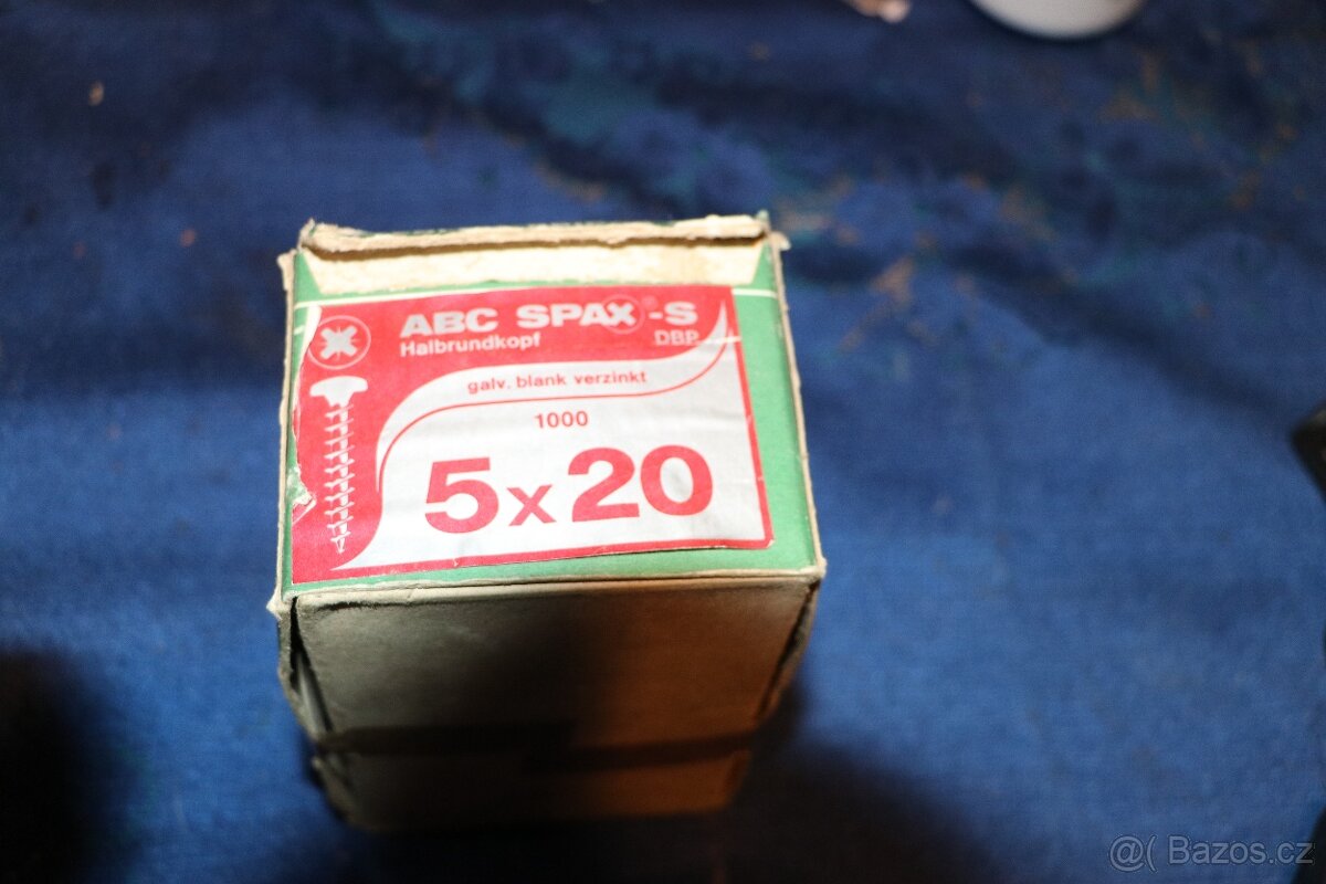 Prodám vruty do dřeva.