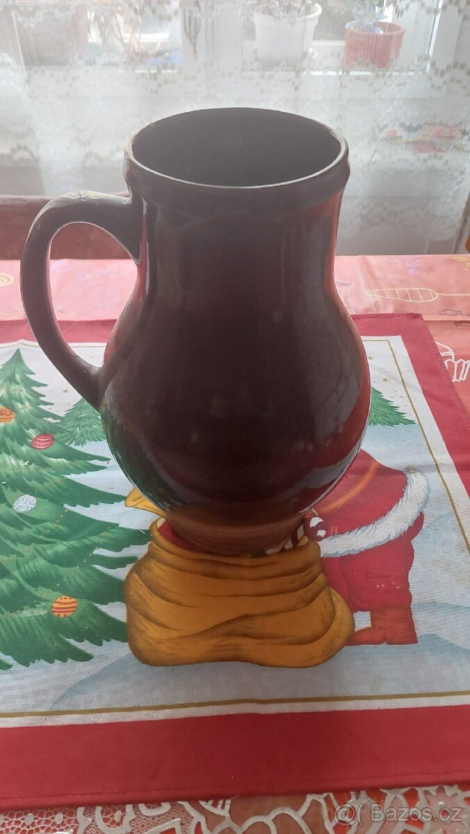 Starožitný džbán