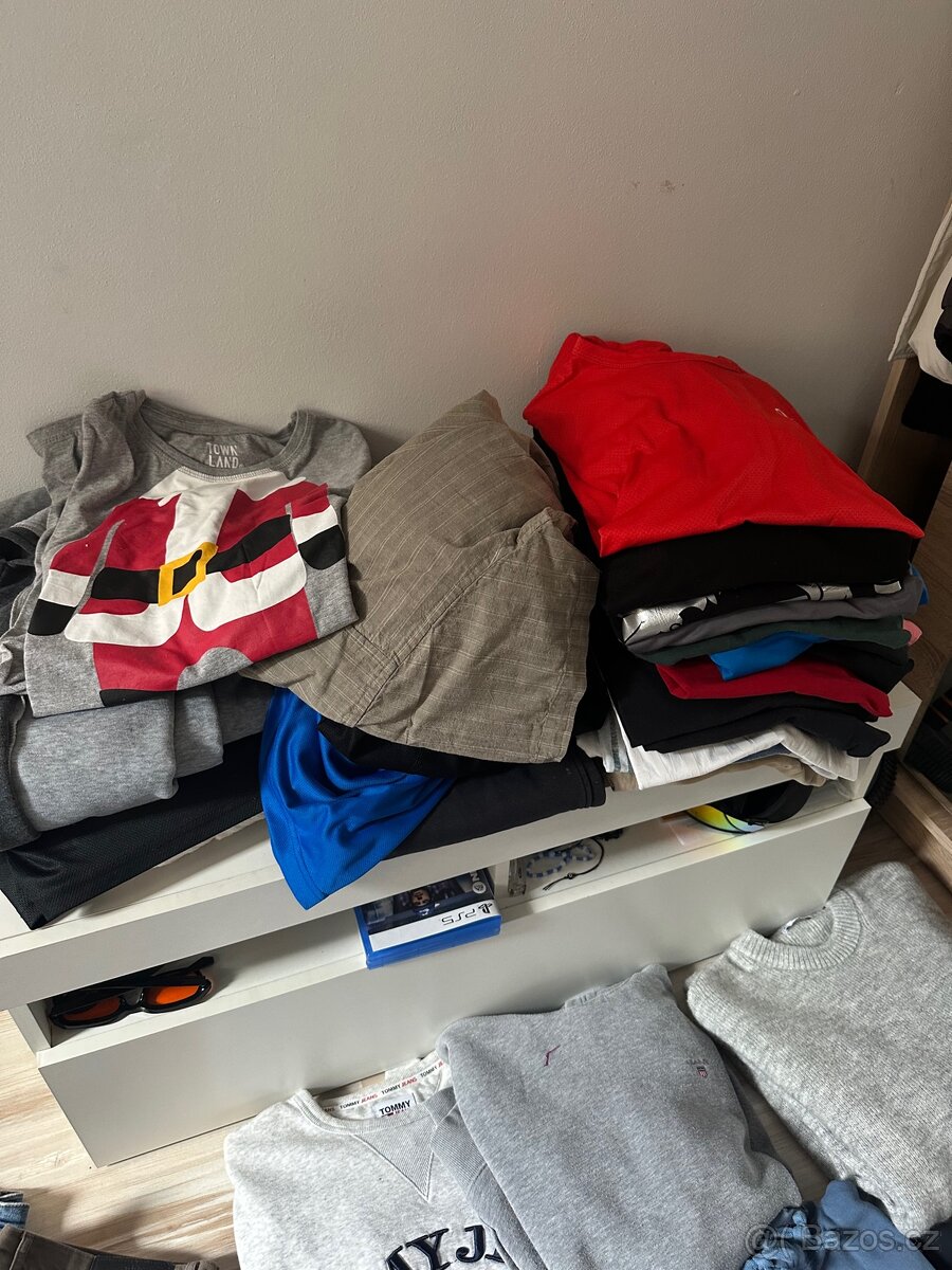 Oblečení + boty