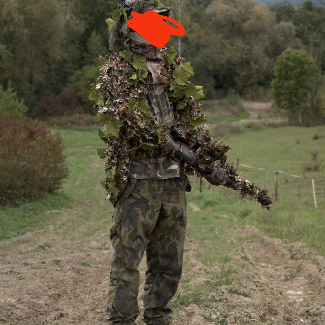 Airsoft hejkal, ghillie suit NOVRITCH