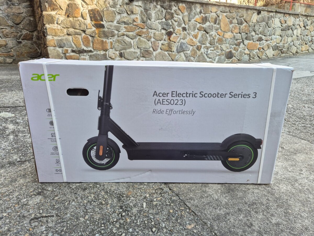 Nová elektrická koloběžka Acer
