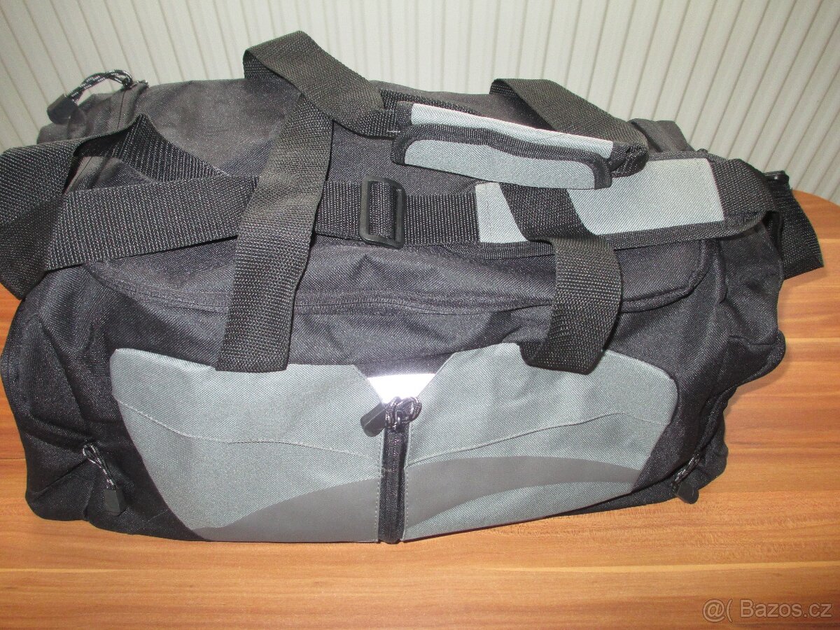 Sportovní taška