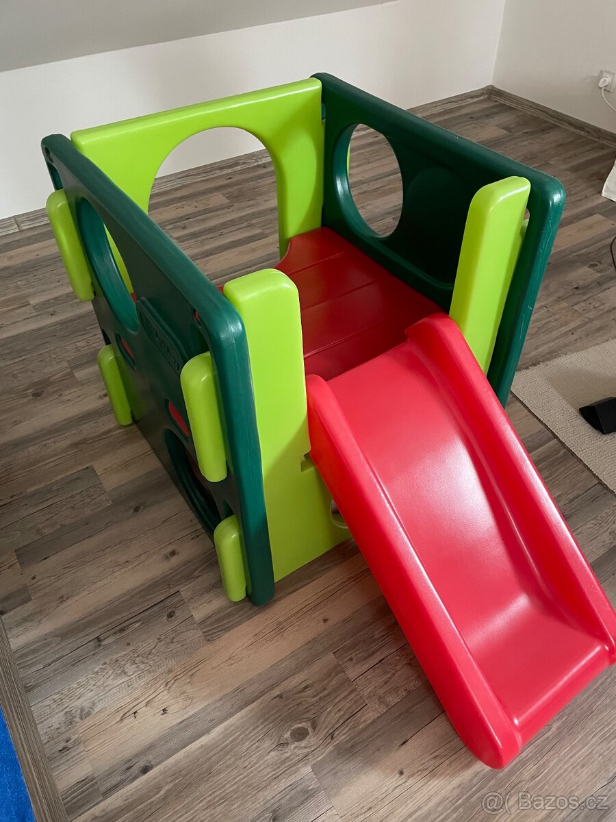 Skluzavka, prolézačka a schovávačka Little Tikes