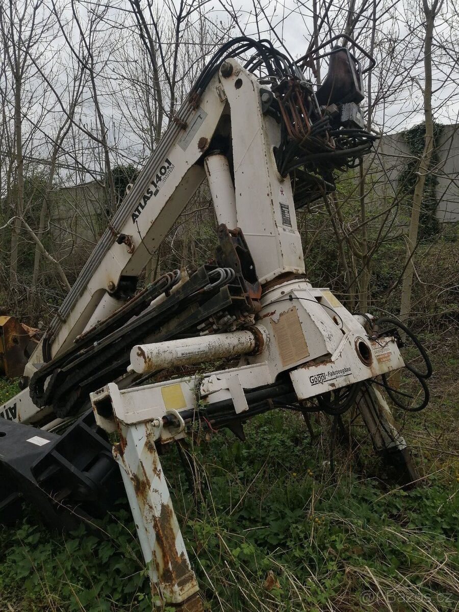 Hydraulická ruka Atlas,velký boční dosah