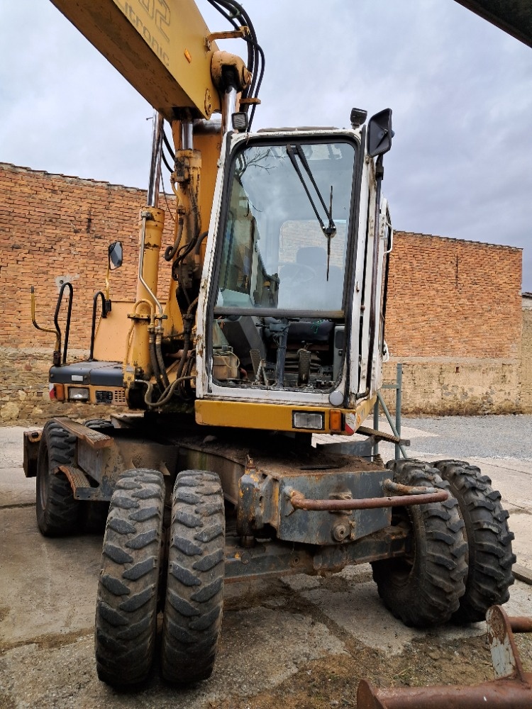 Kolové rypadlo LIEBHERR 902 Litronic, kolový bagr, lžíce