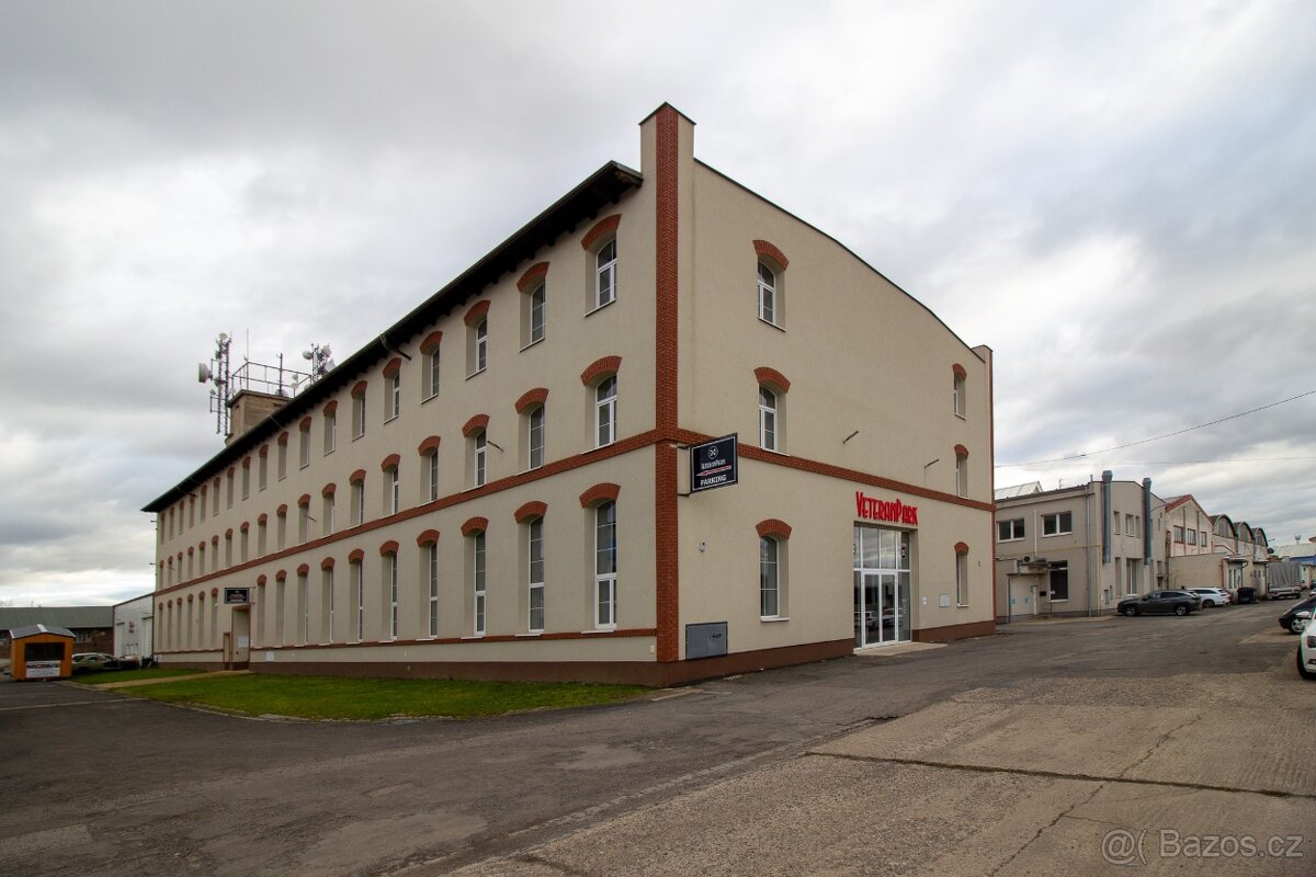 Pronájem reprezentativního showroomu 633 m²Brandýs nad Labem