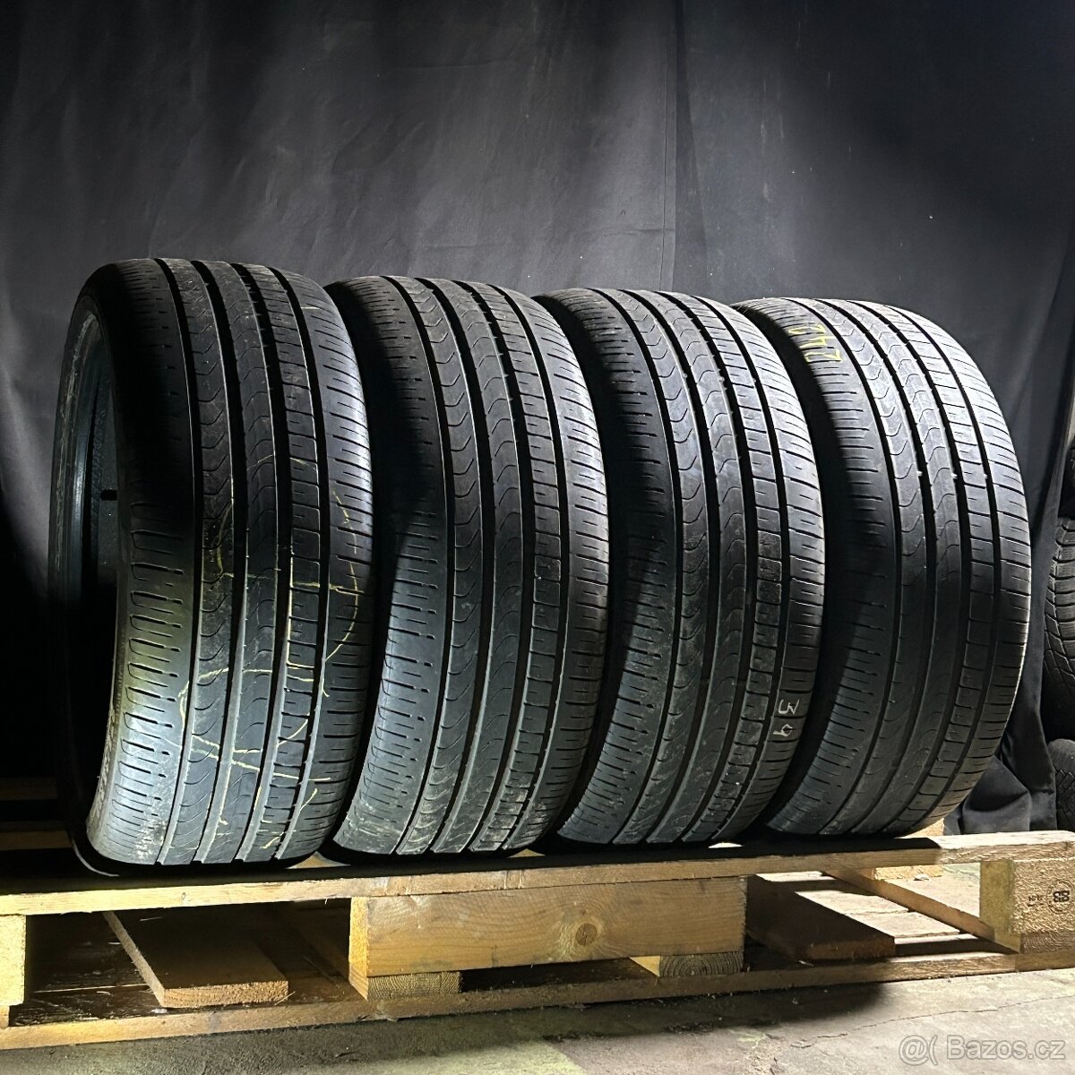Letní pneu 275/35 R22 104W Pirelli 5-5,5mm