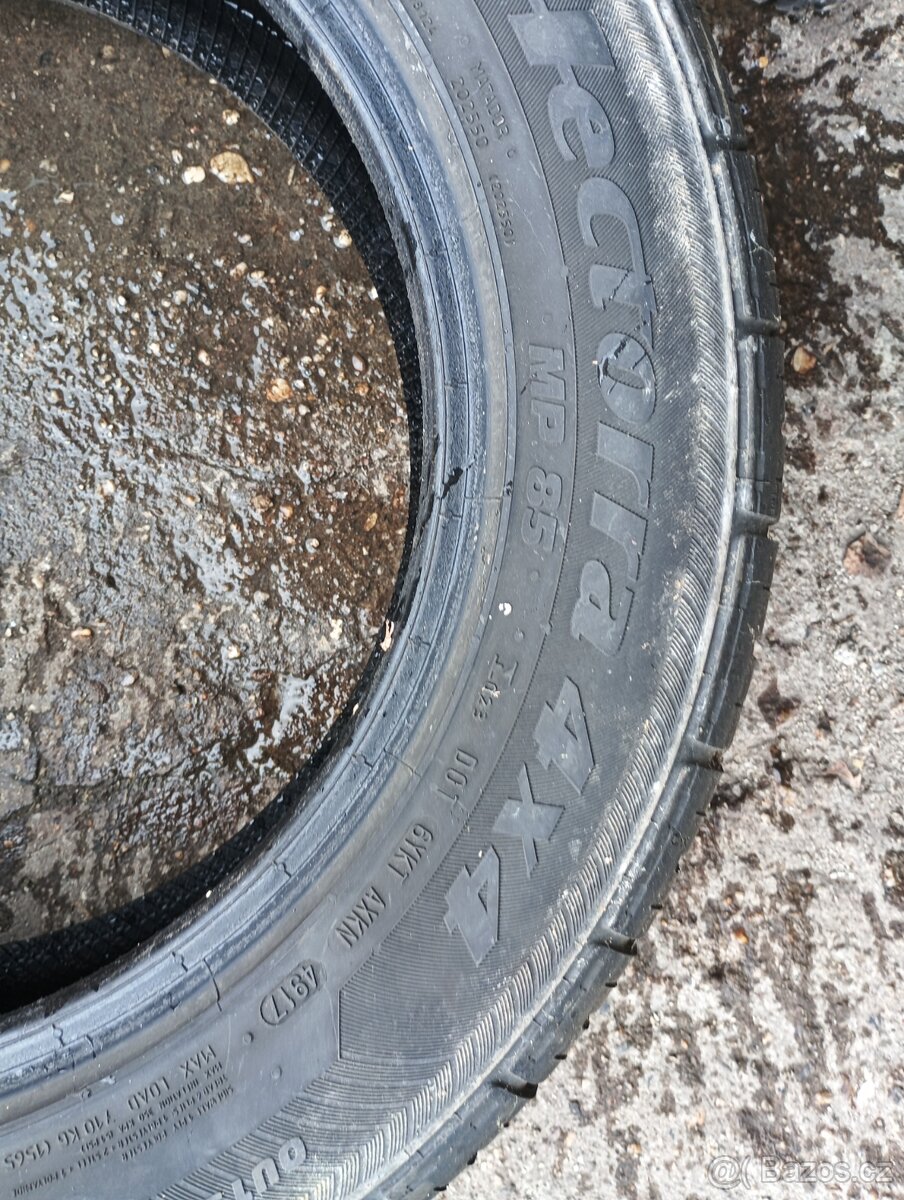 215/50/17