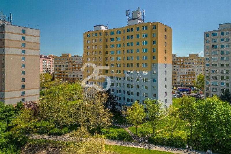 Prodej bytu o dispozici 3+1 s lodžií v Praze, Černý Most