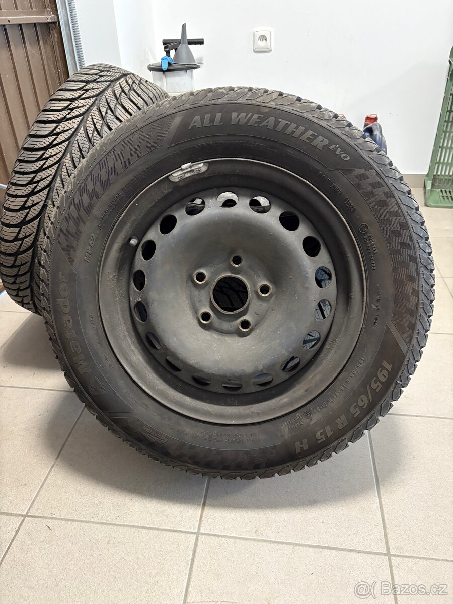 Celoroční pneu Metador 195/65 R15