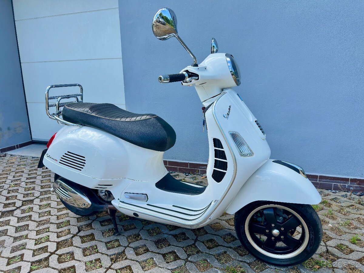 Vespa 300 GTS