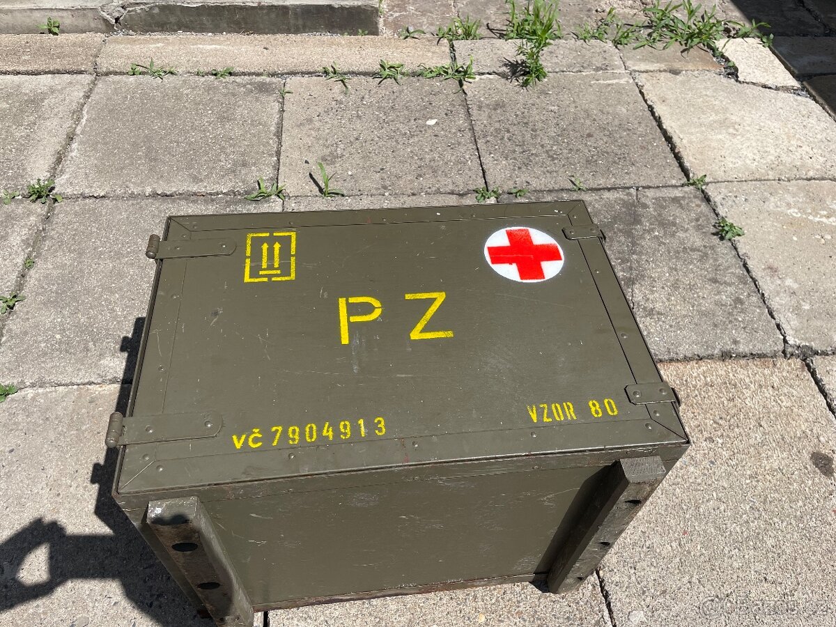 Bedna zdravotní dřevěná vz.80 1979