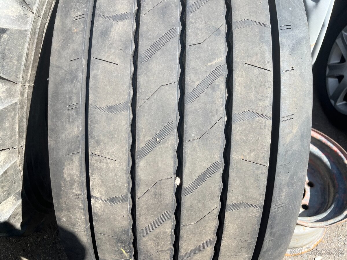 CONTINENTAL HT3 Lowdeck 445/45R19.5 445 45 19.5