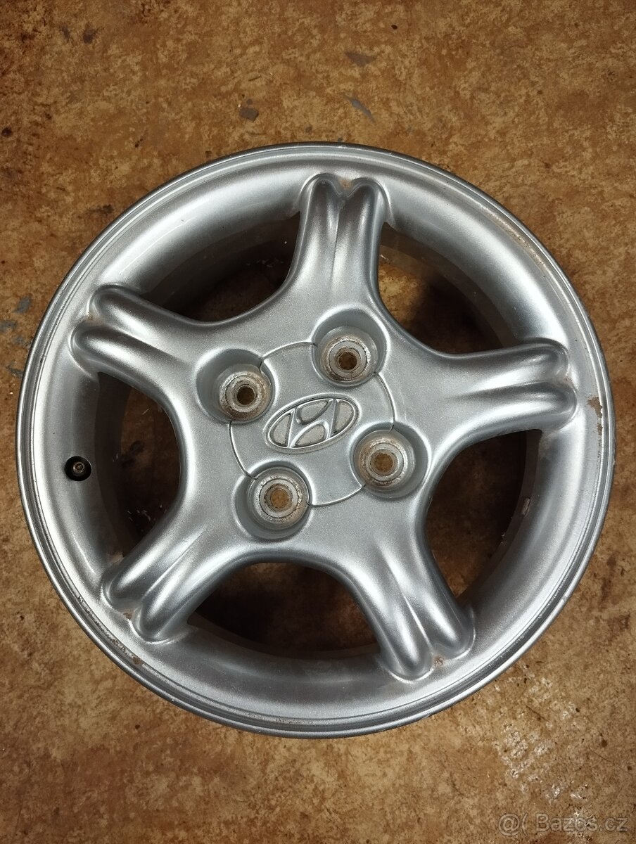 Prodám 4x litá kola Hyundai