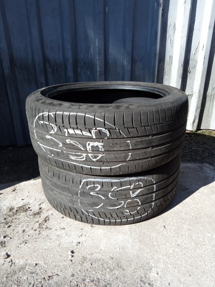 2 Kola Dunlop SP Sport, Continental Premium Contact, 235/40
