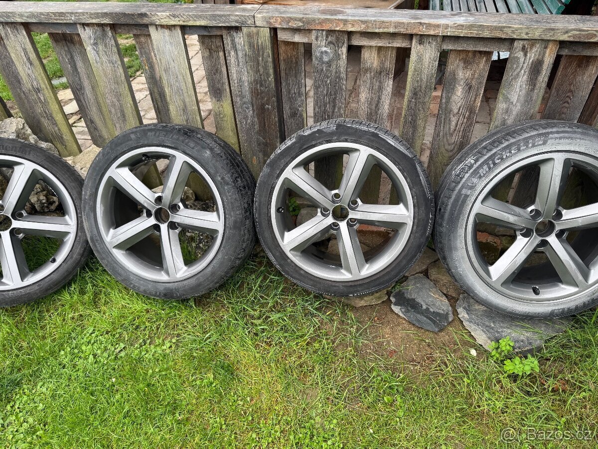 Audi r18 5x112 ( byly na Audi A5 )