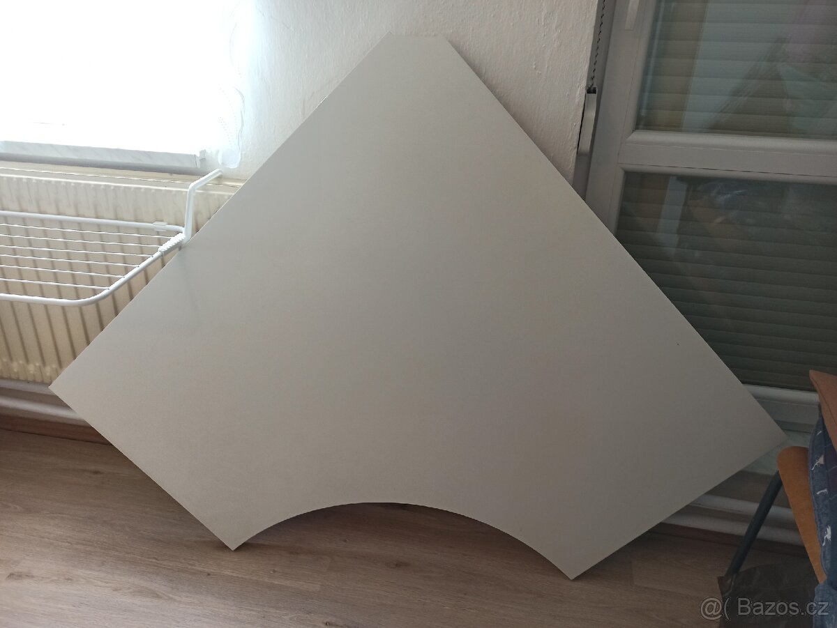 IKEA linnmon rohová deska stolu 120x120 cm