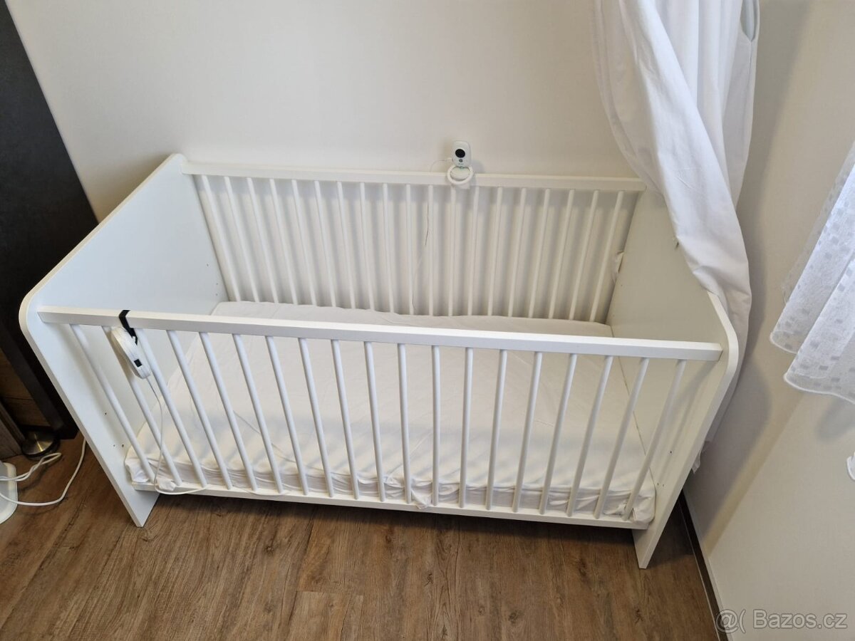 Postýlka s matrací