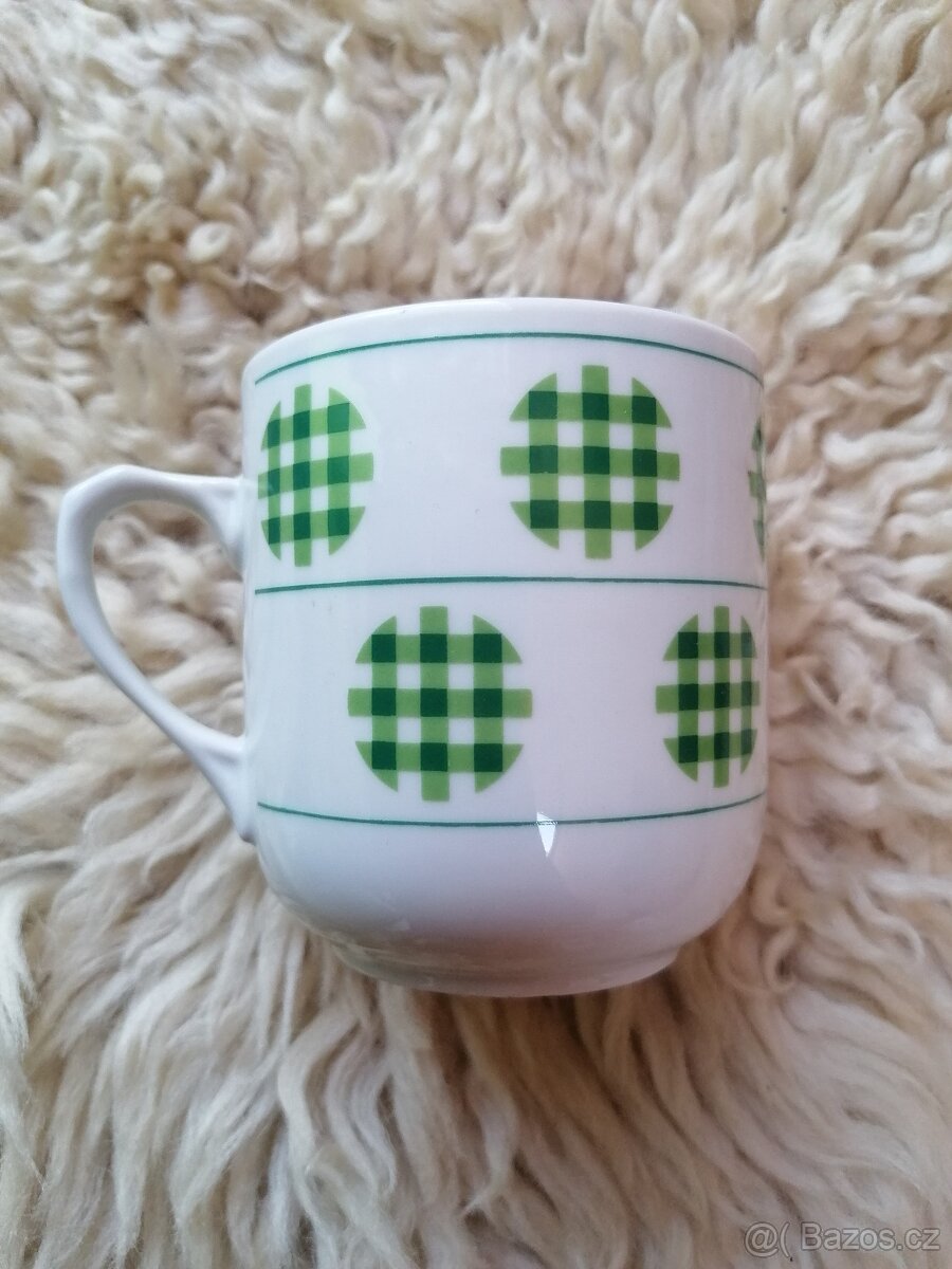 Retro hrneček záplaty