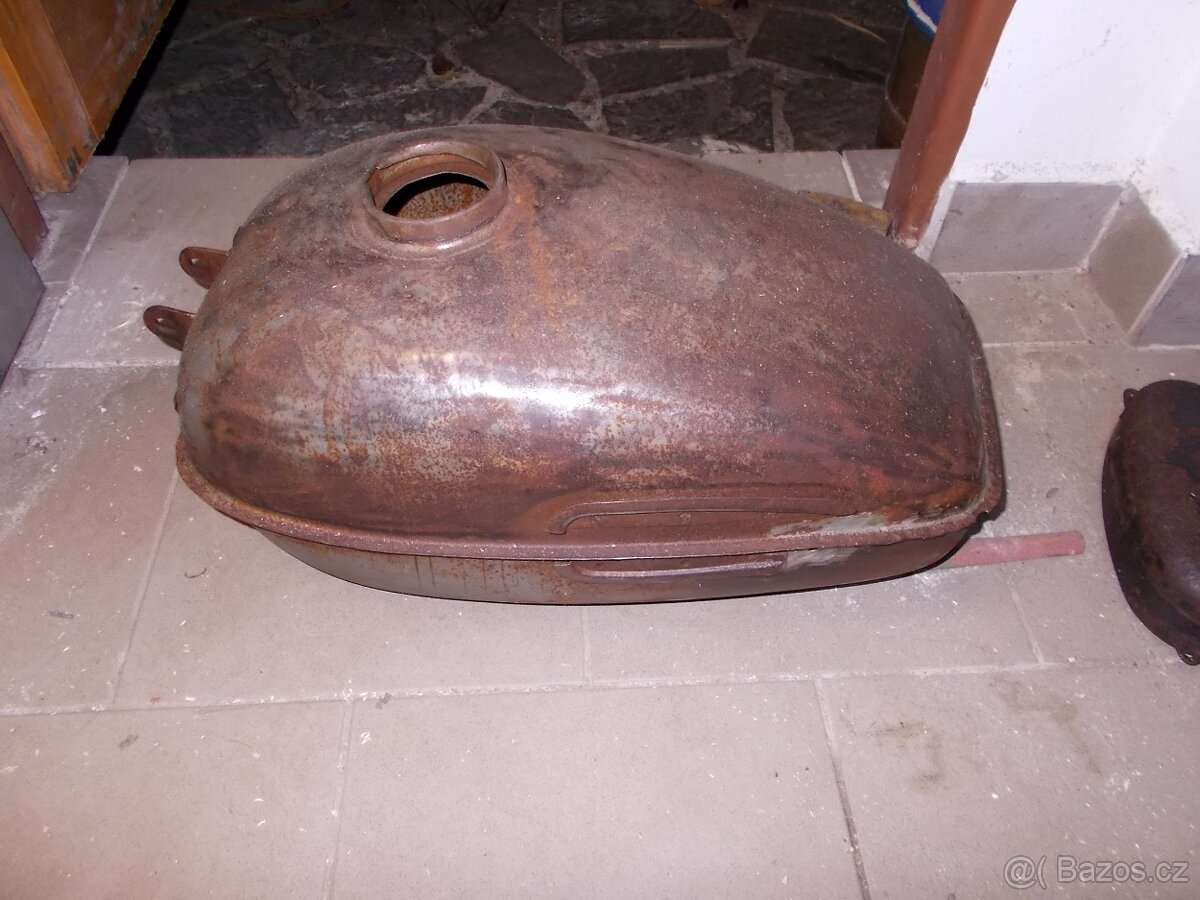 Nádrž  asi ural , dněpr