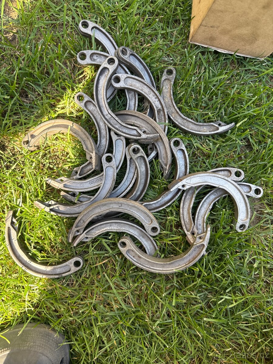 Babetta 210 startovací čelist