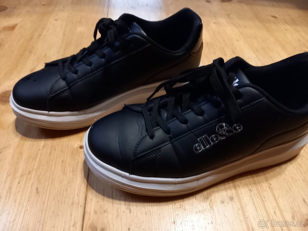 dámské tenisky ellesse 39