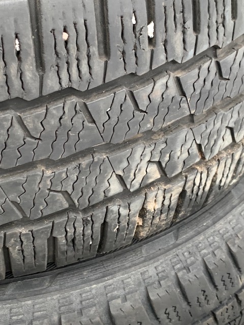 P: 4 ks zimních pneu 205/60 R16C MAXXIS Vansmart Snow