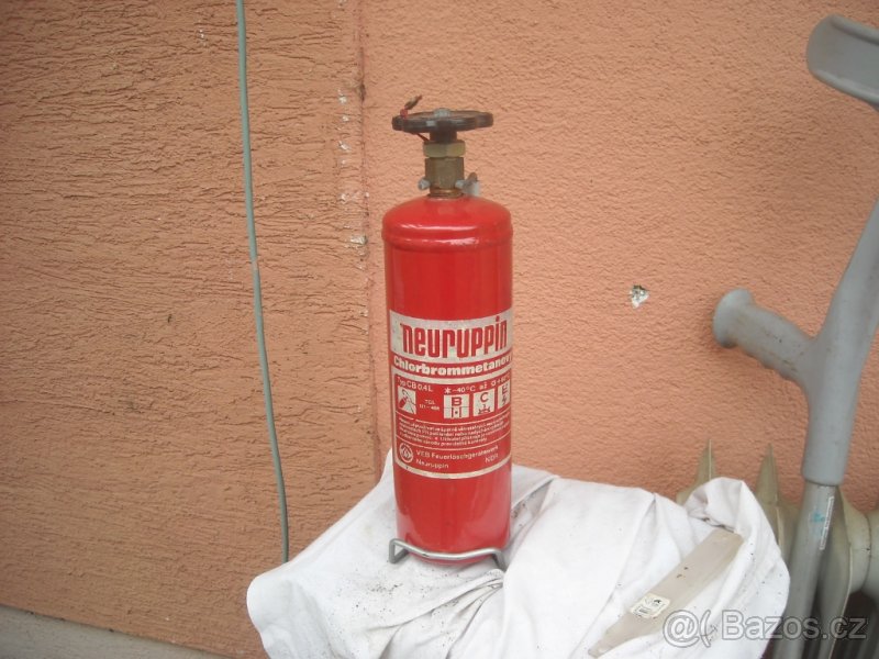 hasící přístroj z Trabanta