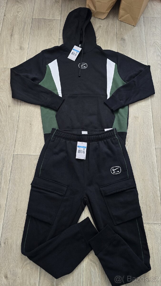 Nike souprava M