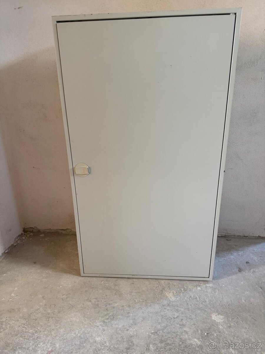 Prodám rozvodné skříně