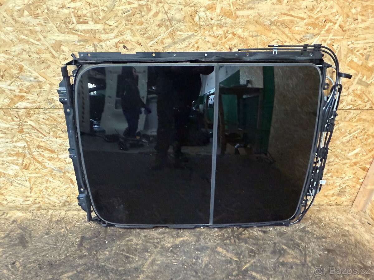 PANORAMATICKÁ STŘECHA FORD KUGA MK2