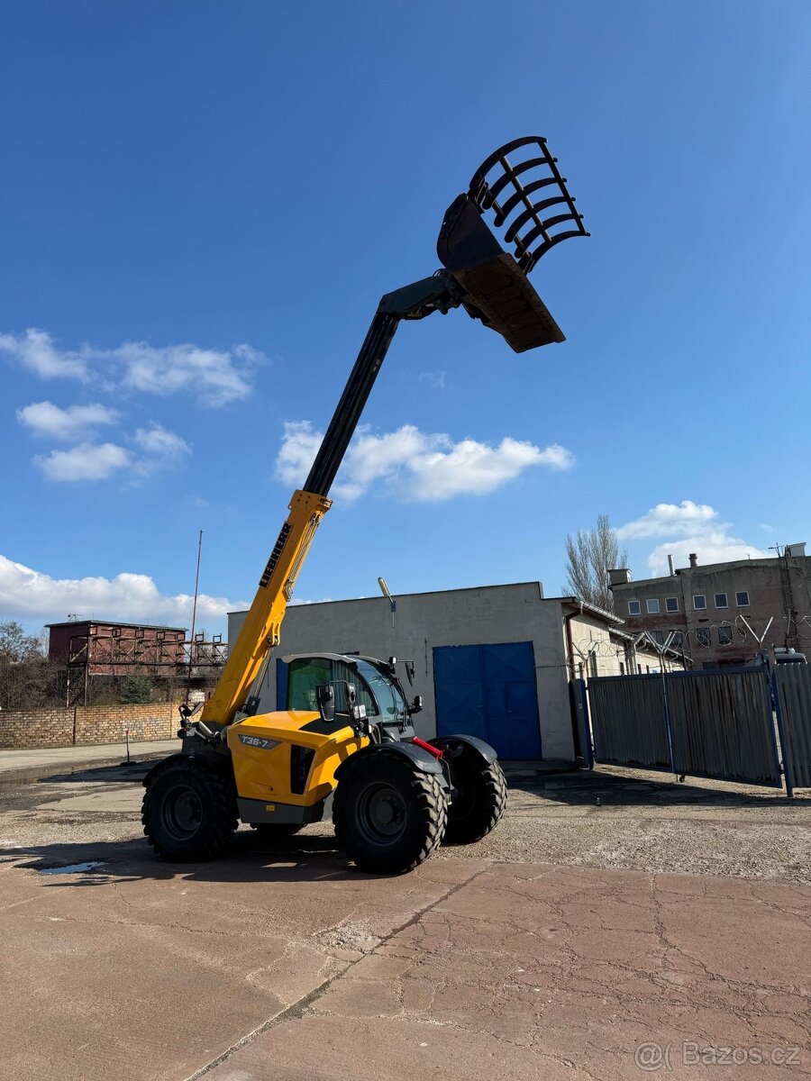 Teleskopický manipulátor nakladač Liebherr 7m 3,6t